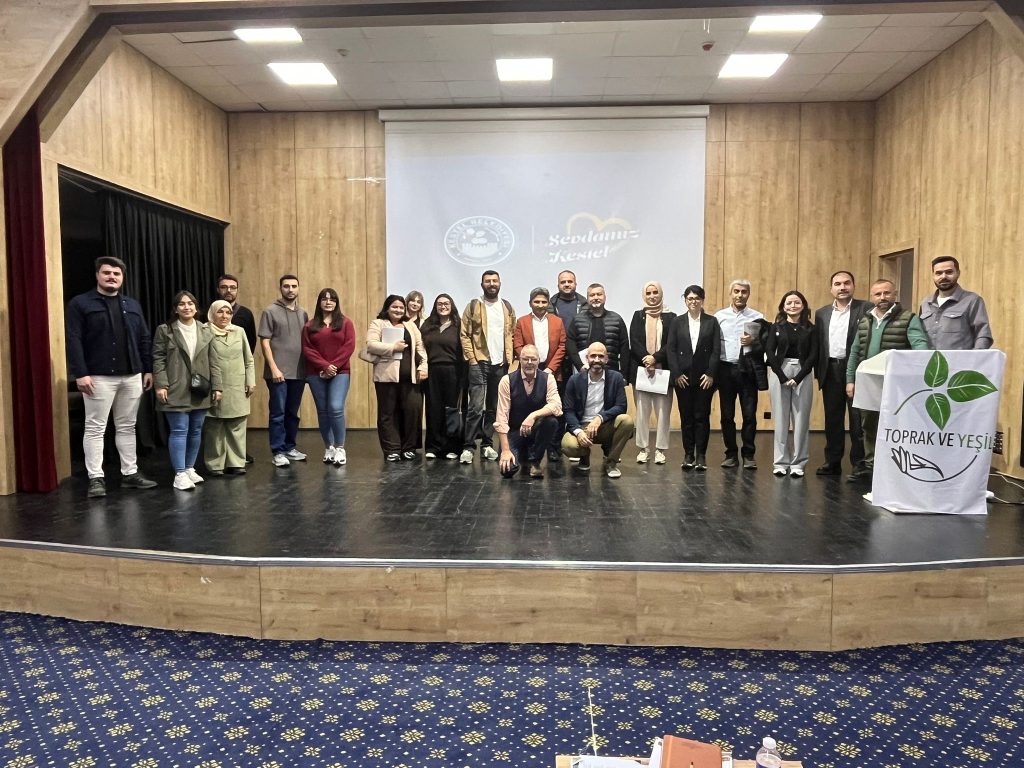 Kestel’de ahududu ve böğürtlen zirvesi gerçekleştirildi